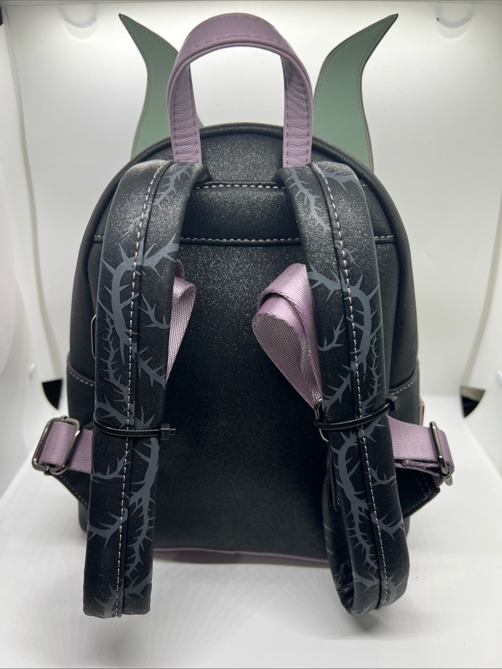 Mint Condition Maleficent Loungefly Mini Backpack With Matching Disney Keychain - Picture 4 of 9
